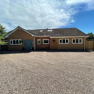 Haymills Guest house Solihull